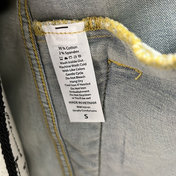 LuLaRoe Denim Jacket - Picture 5 of 7